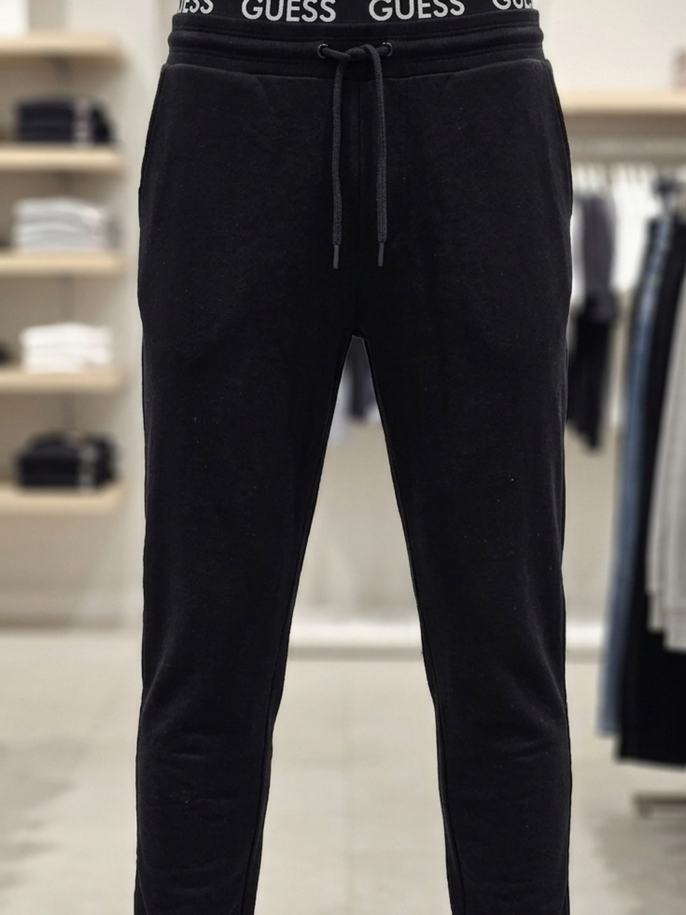 GUESS Men’s Black Logo-Trim Drawstring Joggers